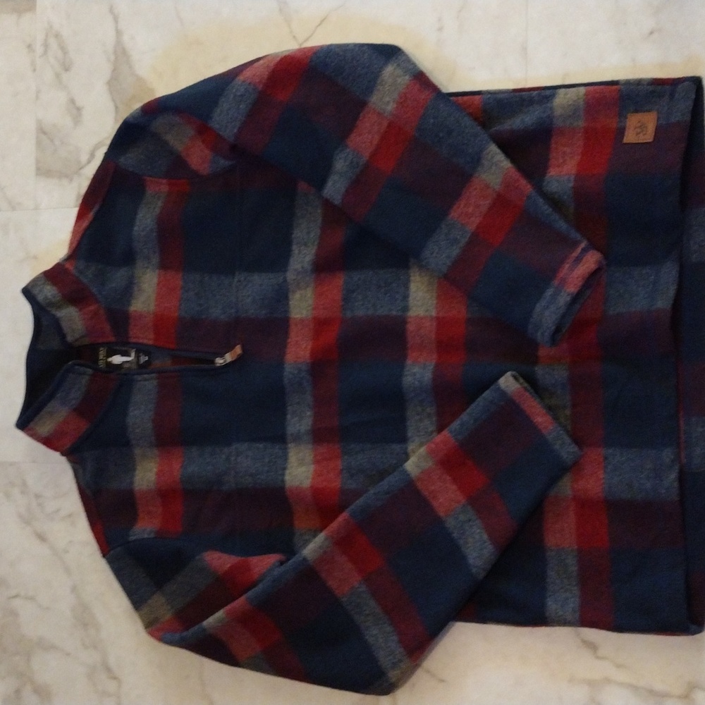 John Wayne pull over fleece sweatshirt.